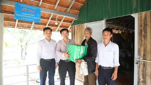 HUYỆN SƠN TÂY LÀ HUYỆN THỨ HAI CỦA TỈNH QUẢNG NGÃI “VỀ ĐÍCH” XÓA NHÀ TẠM, NHÀ DỘT NÁT