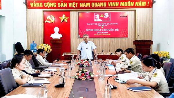 Chi bộ 15: Tổ chức sinh hoạt chuyên đề Quý III/2025 theo chủ điểm: “Các giải pháp nào để nâng cao tinh thần trách nhiệm của đội ngũ đảng viên để phụng sự Tổ quốc, phục vụ Nhân dân theo tư tưởng, đạo đức, phong cách Hồ Chí Minh”. Vận dụng các giải pháp đó để nâng cao tinh thần trách nhiệm của đội ngũ đảng viên.