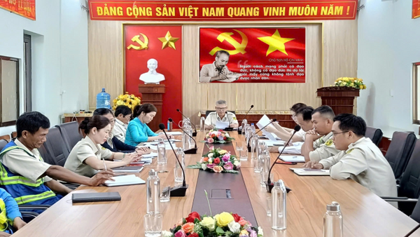 Chi bộ 15 đẩy mạnh học tập và làm theo tư tưởng, đạo đức, phong cách Hồ Chí Minh