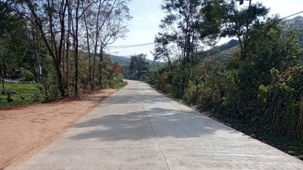 TÍCH CỰC HOÀN THIỆN CÔNG TRÌNH SỬA CHỮA CÁC ĐOẠN CÒN LẠI CỦA ĐƯỜNG ĐH.53