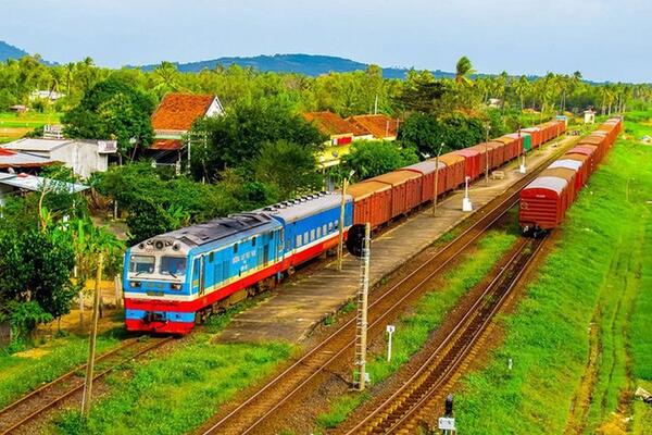 SỞ XÂY DỰNG TRIỂN KHAI CÁC VĂN BẢN QUY PHẠM PHÁP LUẬT MỚI BAN HÀNH VỀ LĨNH VỰC ĐƯỜNG SẮT TRÊN ĐỊA BÀN TỈNH