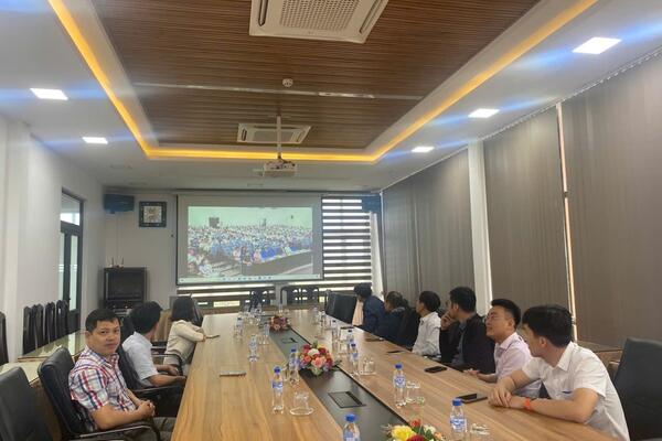 SỞ XÂY DỰNG TỈNH QUẢNG NGÃI THAM DỰ HỘI NGHỊ TRỰC TUYẾN VỀ CÁC QUY ĐỊNH MỚI CỦA PHÁP LUẬT QUẢN LÝ HOẠT ĐỘNG XÂY DỰNG