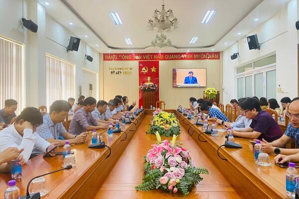 ĐẢNG ỦY SỞ XÂY DỰNG TỔ CHỨC HỌC TẬP, QUÁN TRIỆT NGHỊ QUYẾT HỘI NGHỊ LẦN THỨ 11 BAN CHẤP HÀNH TRUNG ƯƠNG ĐẢNG KHOÁ XIII