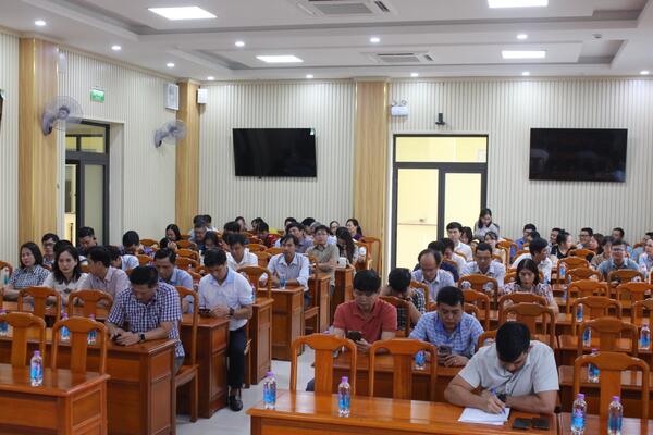 ĐẢNG ỦY SỞ XÂY DỰNG TỔ CHỨC HỘI NGHỊ TRỰC TUYẾN VỀ CHUYÊN MÔN, NGHIỆP VỤ LIÊN QUAN ĐẾN CÔNG TÁC TỔ CHỨC XÂY DỰNG ĐẢNG, QUẢN LÝ NHÀ NƯỚC, TỔ CHỨC VÀ HOẠT ĐỘNG CỦA MẶT TRẬN TỔ QUỐC, CÁC ĐOÀN THỂ CHÍNH TRỊ Ở CẤP XÃ (MỚI)