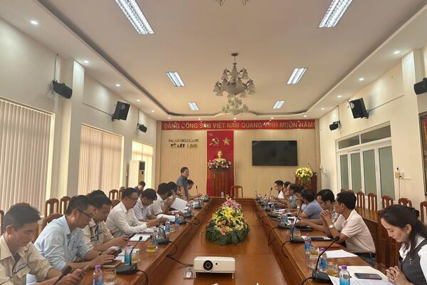 Làm việc với Đoàn công tác của Bộ Xây dựng về công tác quản lý hoạt động vận tải và bảo đảm an toàn giao thông tại tỉnh Quảng Ngãi