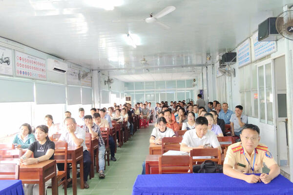 Công an tỉnh tiếp tục tăng cường tổ chức sát hạch lái xe ô tô, tạo điều kiện để người dân sớm được cấp giấy phép lái xe